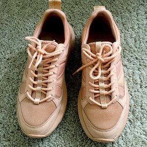 Zara nude pink trainers